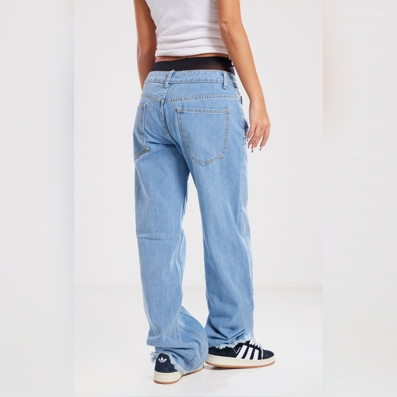 NWT Pretty Littlrle Things Light Blue Wash Raw Hem Straight Leg Jeans Size 2 - Picture 6 of 6